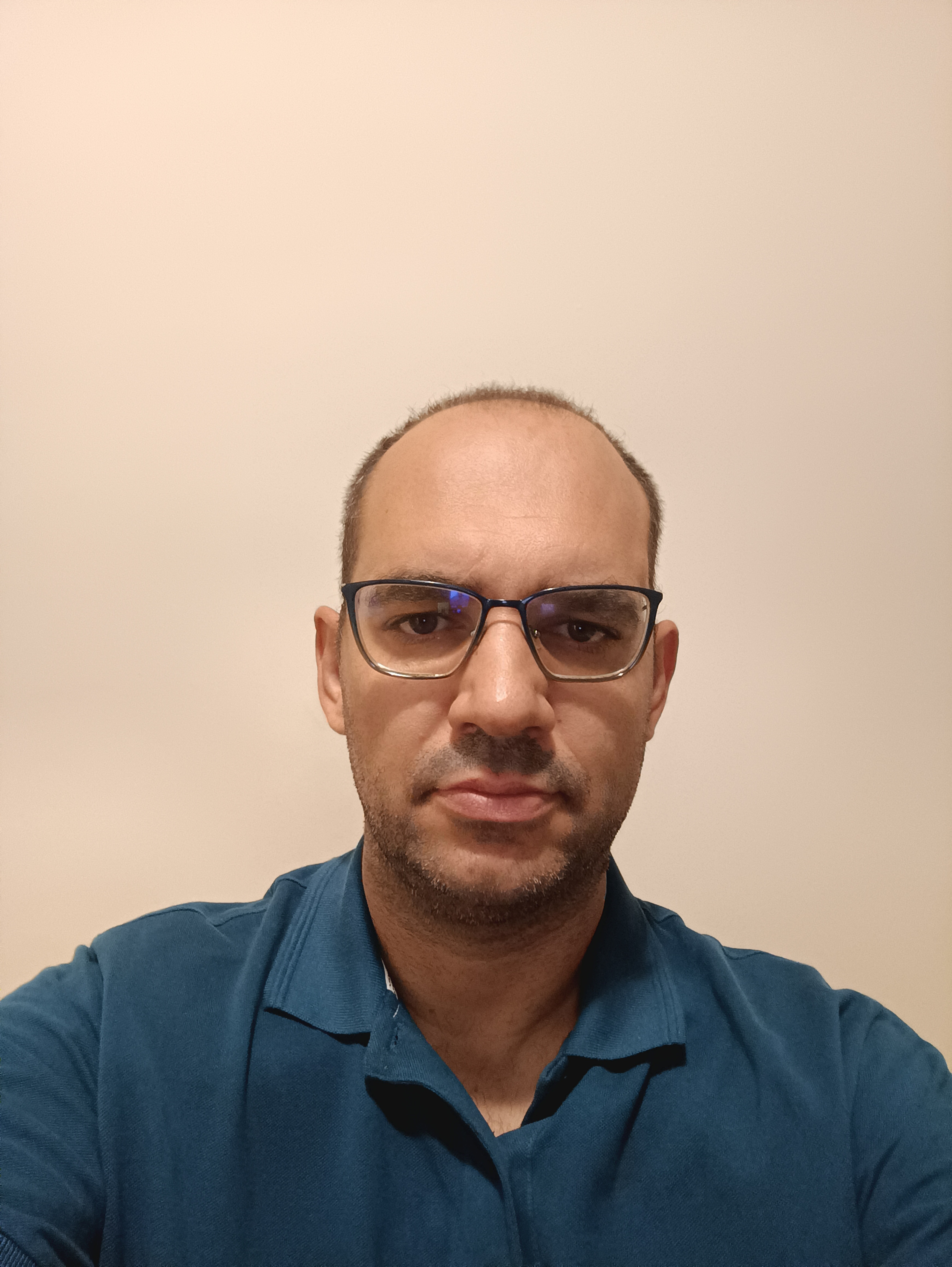 Dr. Georgios Manginas